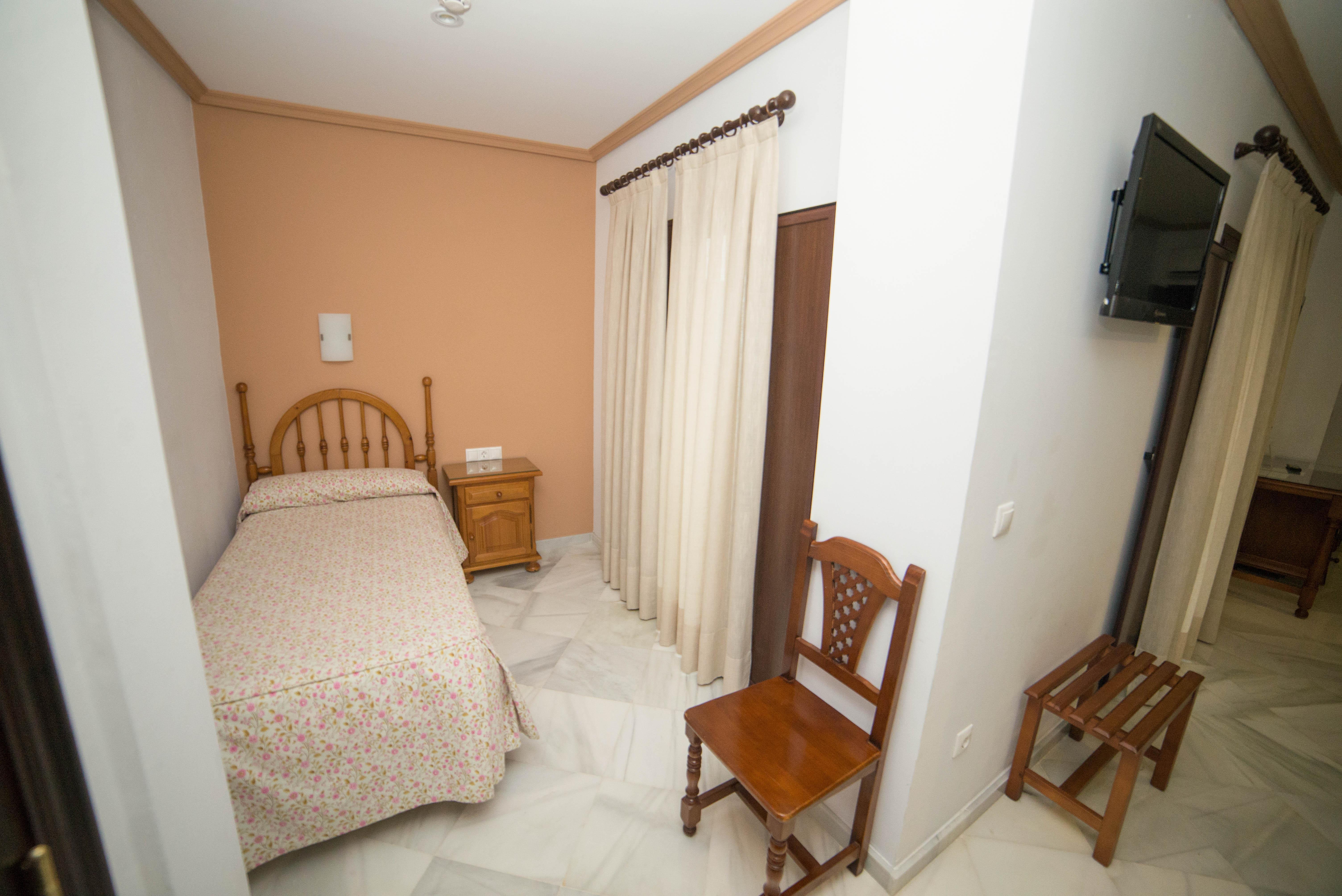Hotel Los Omeyas Кордоба Екстериор снимка
