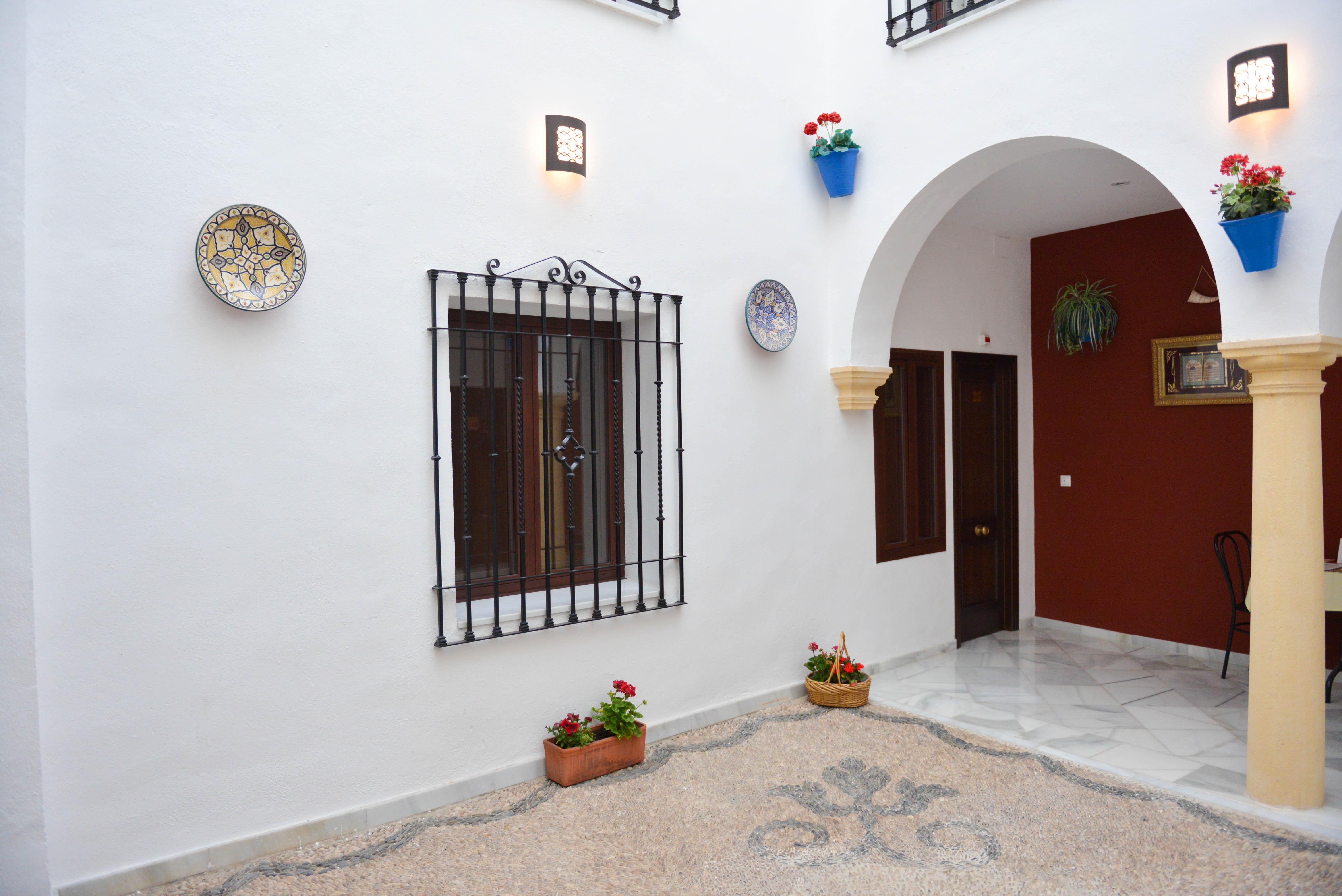 Hotel Los Omeyas Кордоба Екстериор снимка