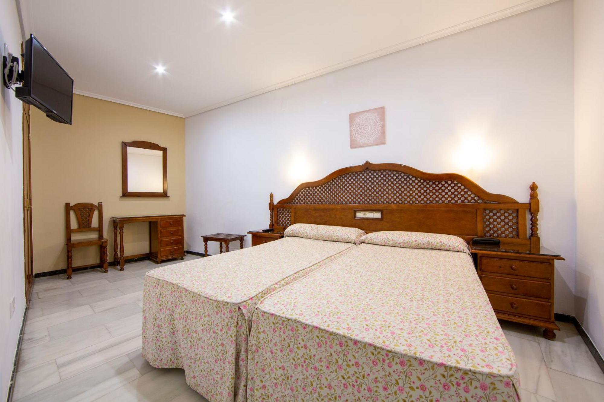 Hotel Los Omeyas Кордоба Екстериор снимка